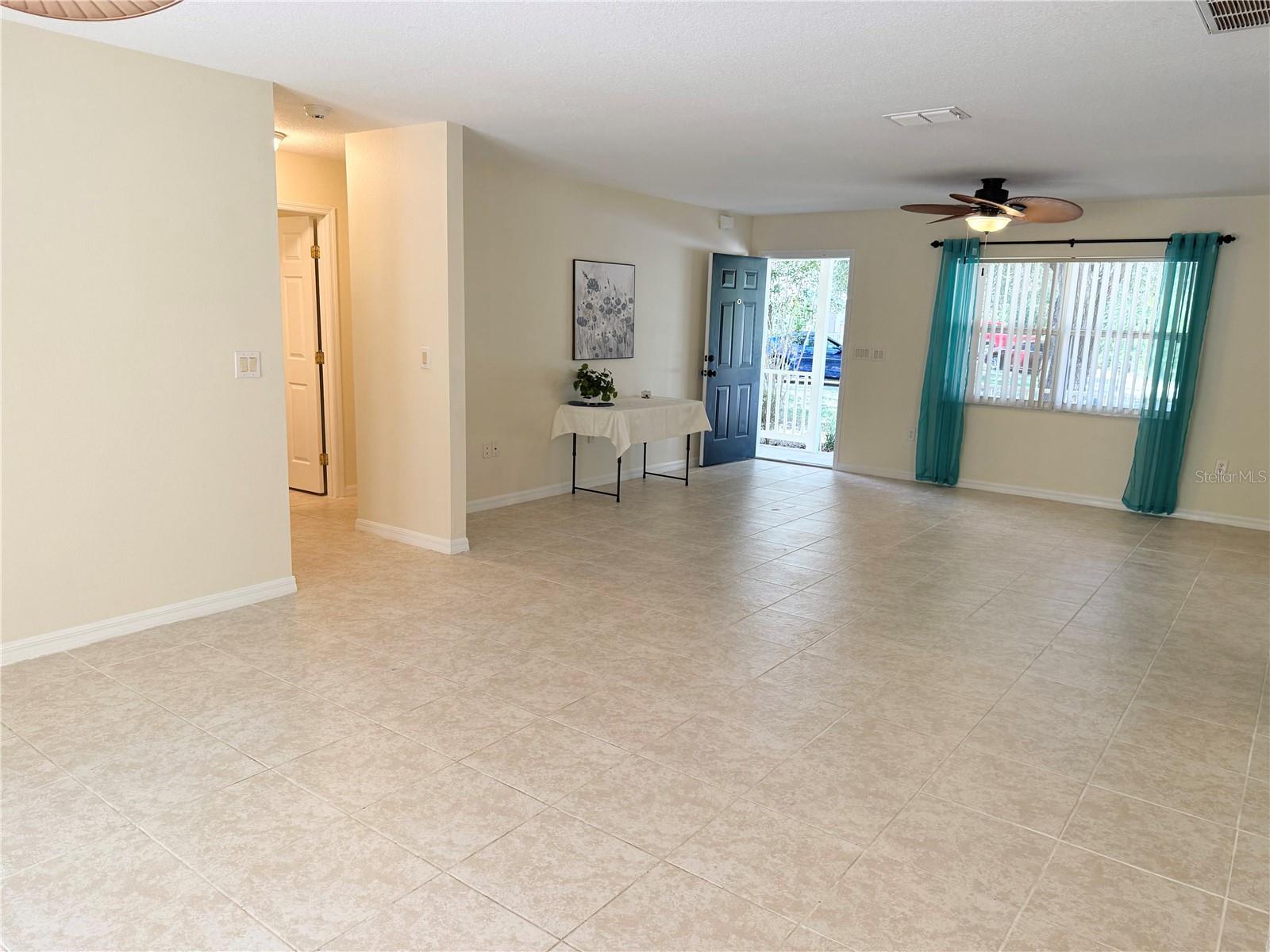 OAKWOOD VILLAGE BEVERLY HILLS PH 01 - Residential