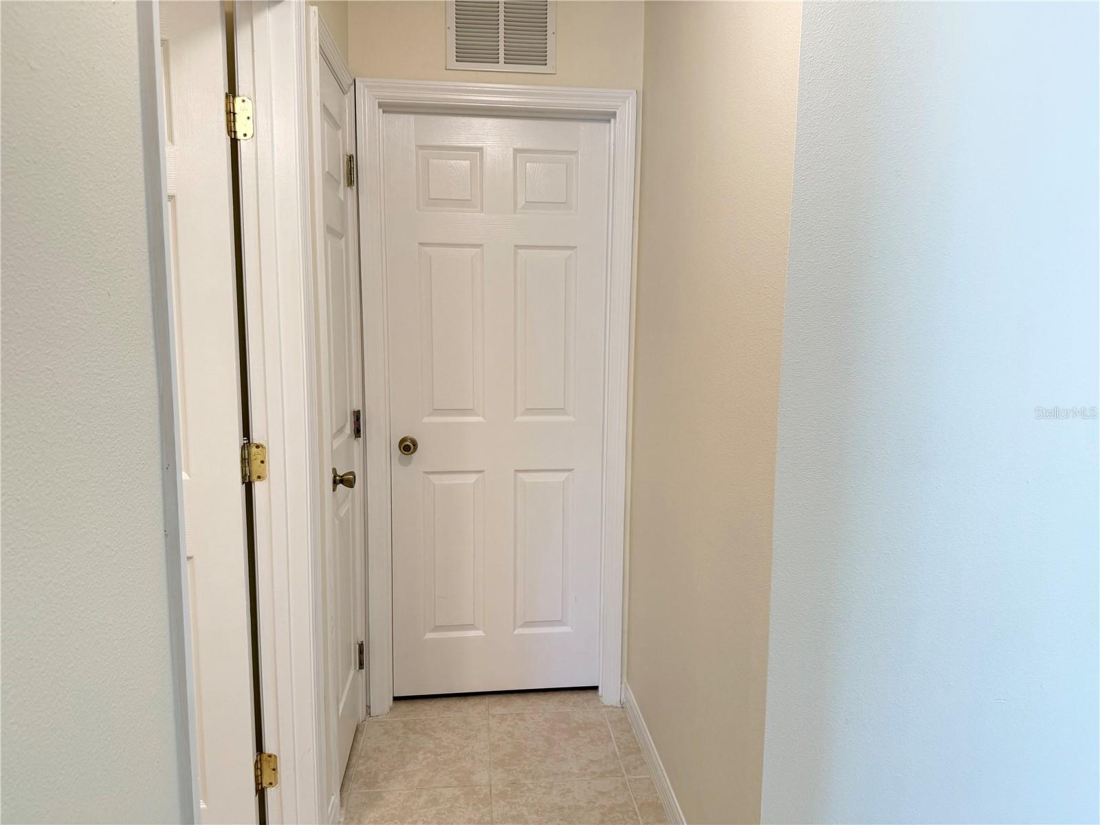 OAKWOOD VILLAGE BEVERLY HILLS PH 01 - Residential