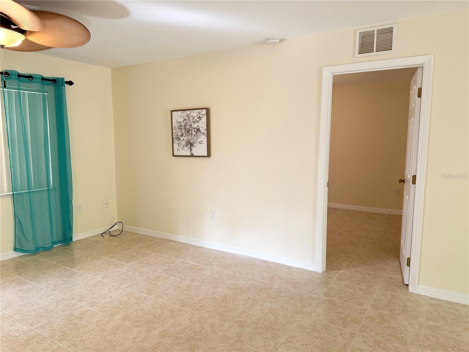 OAKWOOD VILLAGE BEVERLY HILLS PH 01 - Residential