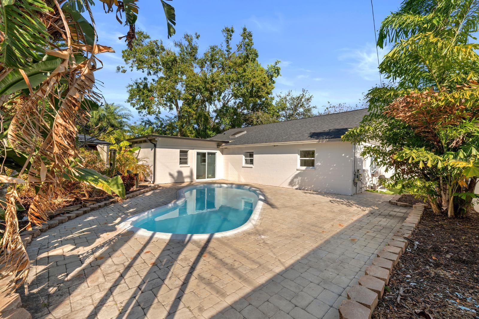 TOUSSIE TERRACE 1ST ADD - Residential