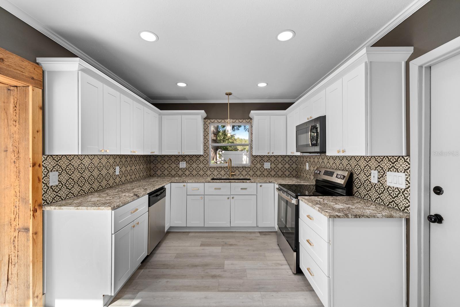 TOUSSIE TERRACE 1ST ADD - Residential