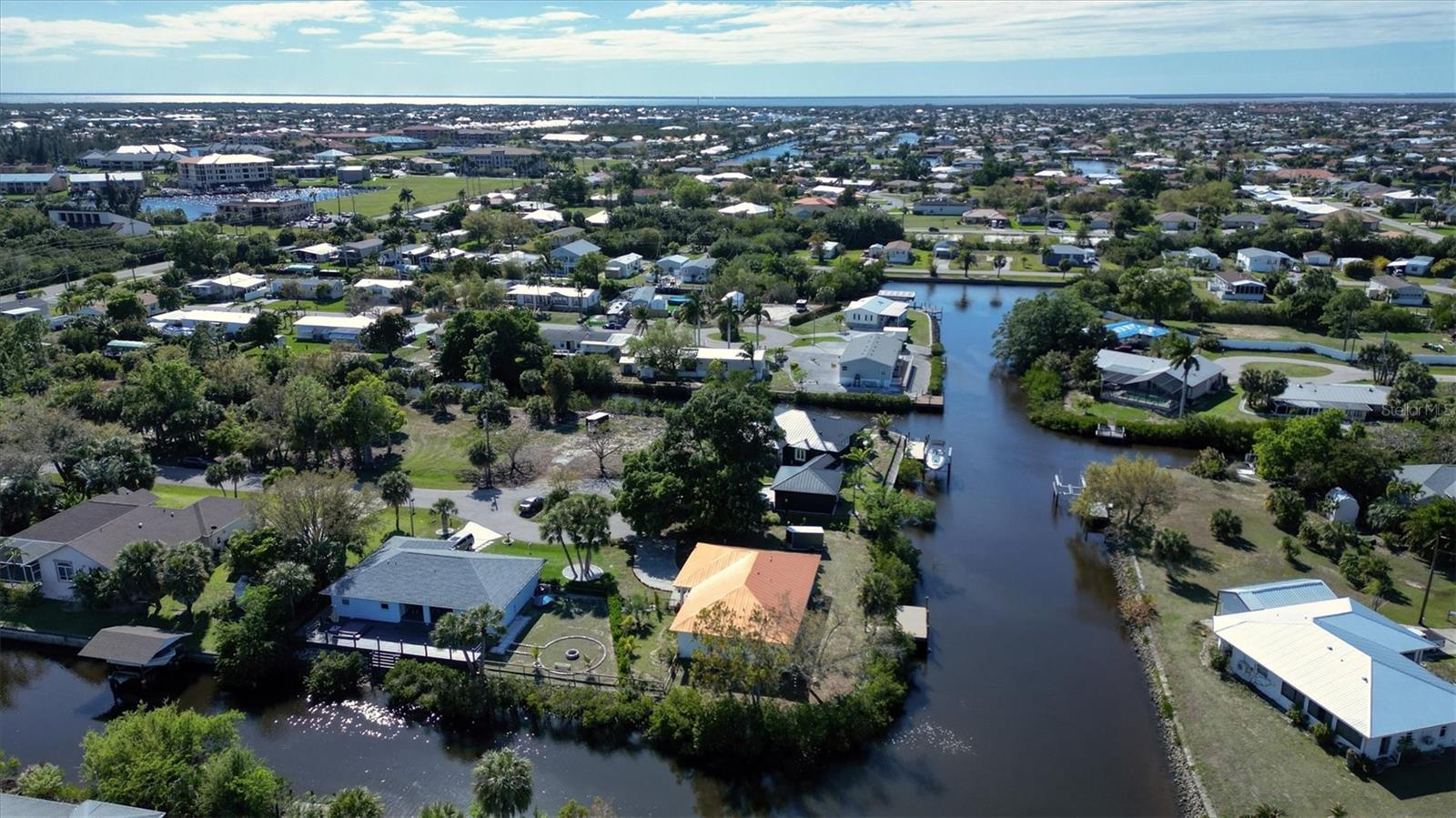 CHARLOTTE PARK - Residential