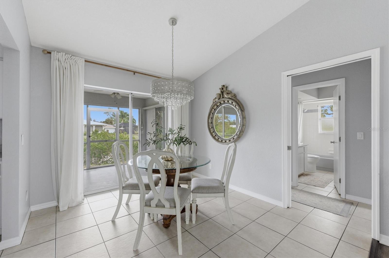 CHARLOTTE PARK - Residential