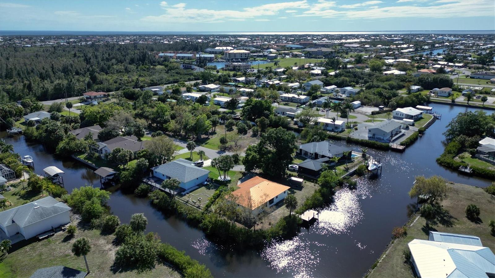 CHARLOTTE PARK - Residential
