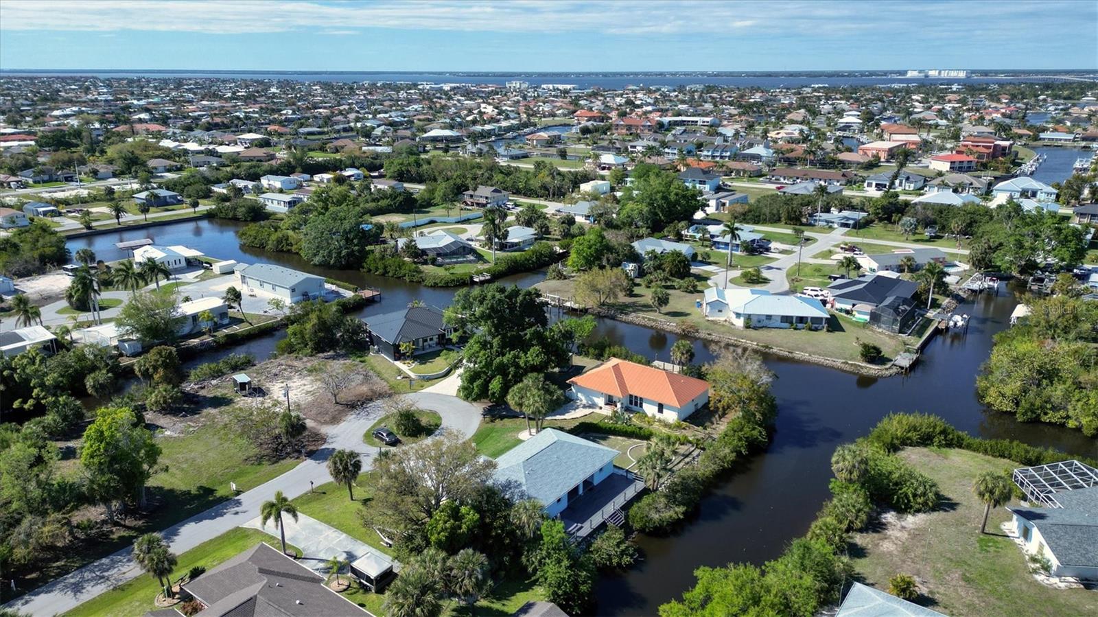 CHARLOTTE PARK - Residential