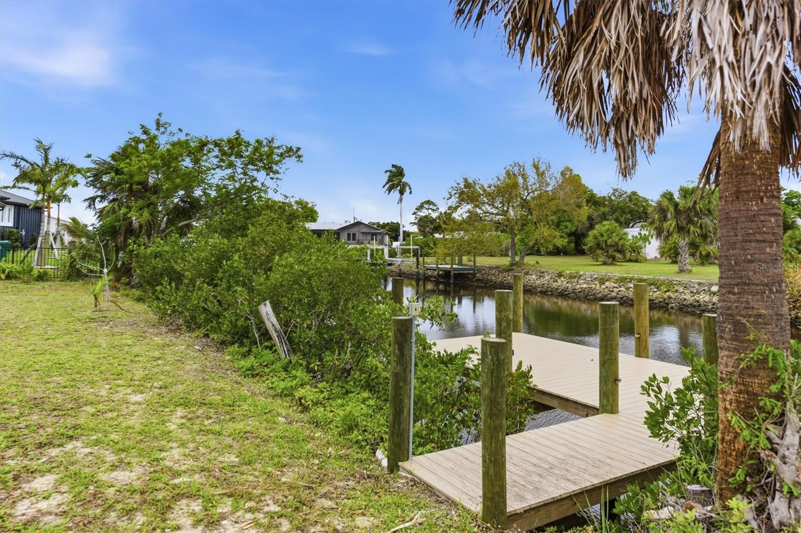 CHARLOTTE PARK - Residential