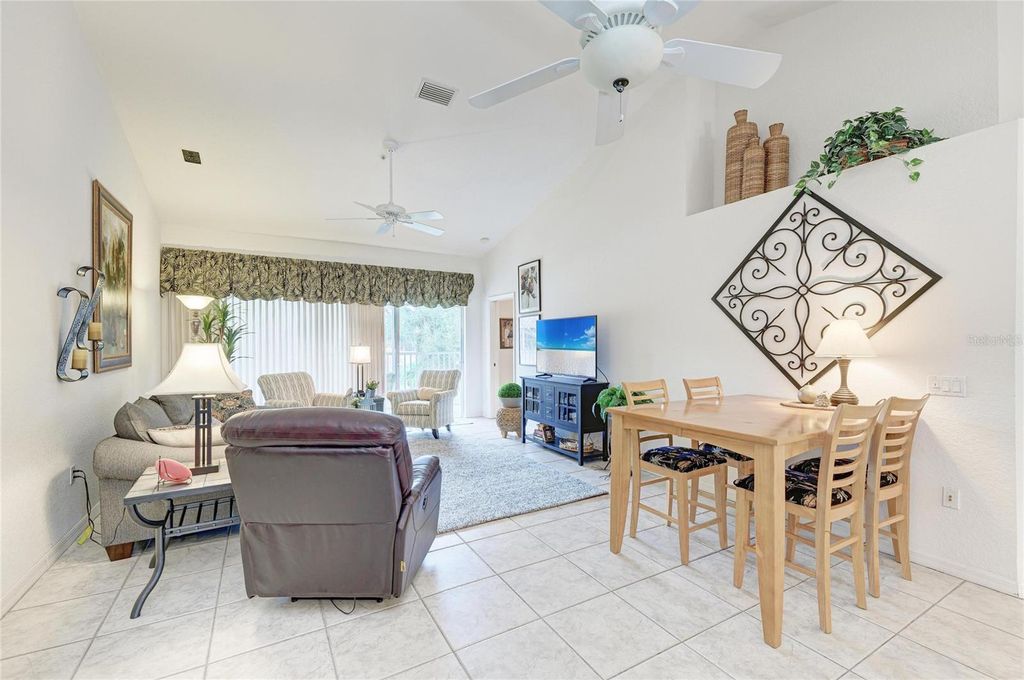 Photo of 6821 Fairview Terrace #6821, Bradenton, FL 34203 (MLS # A4679682)