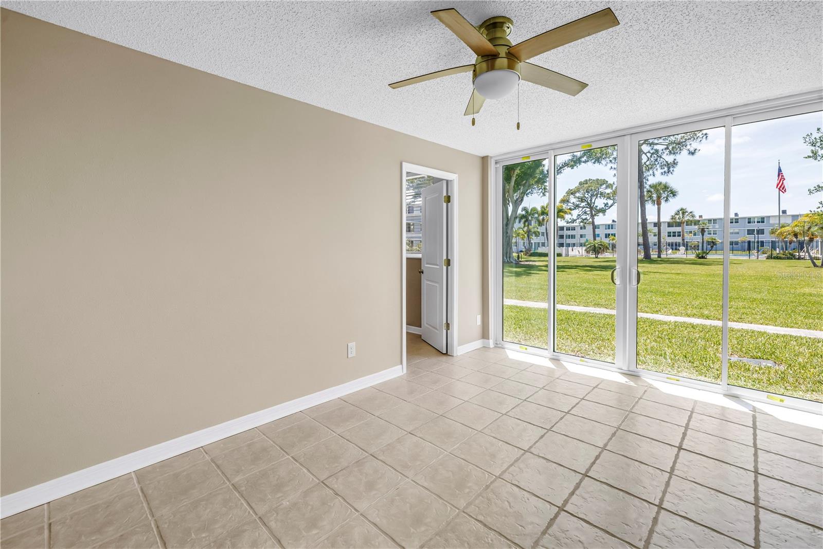 WINSTON PARK NORTHEAST - Residential