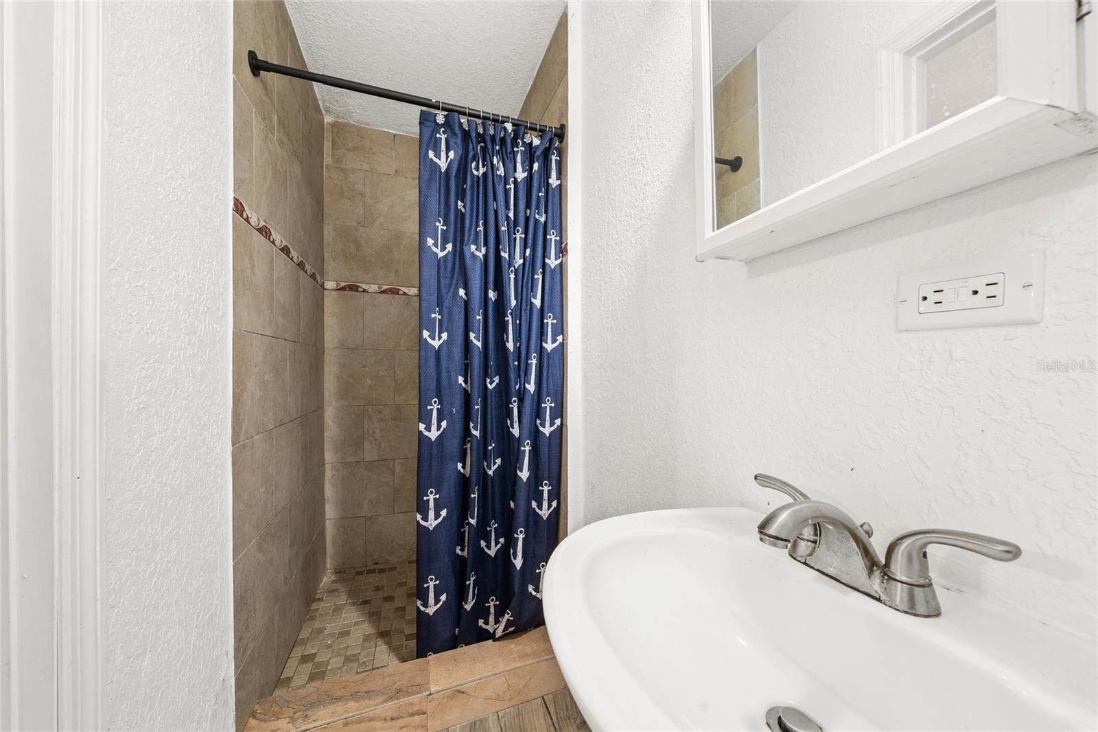 QUAIL TRAIL ESTATES - Residential