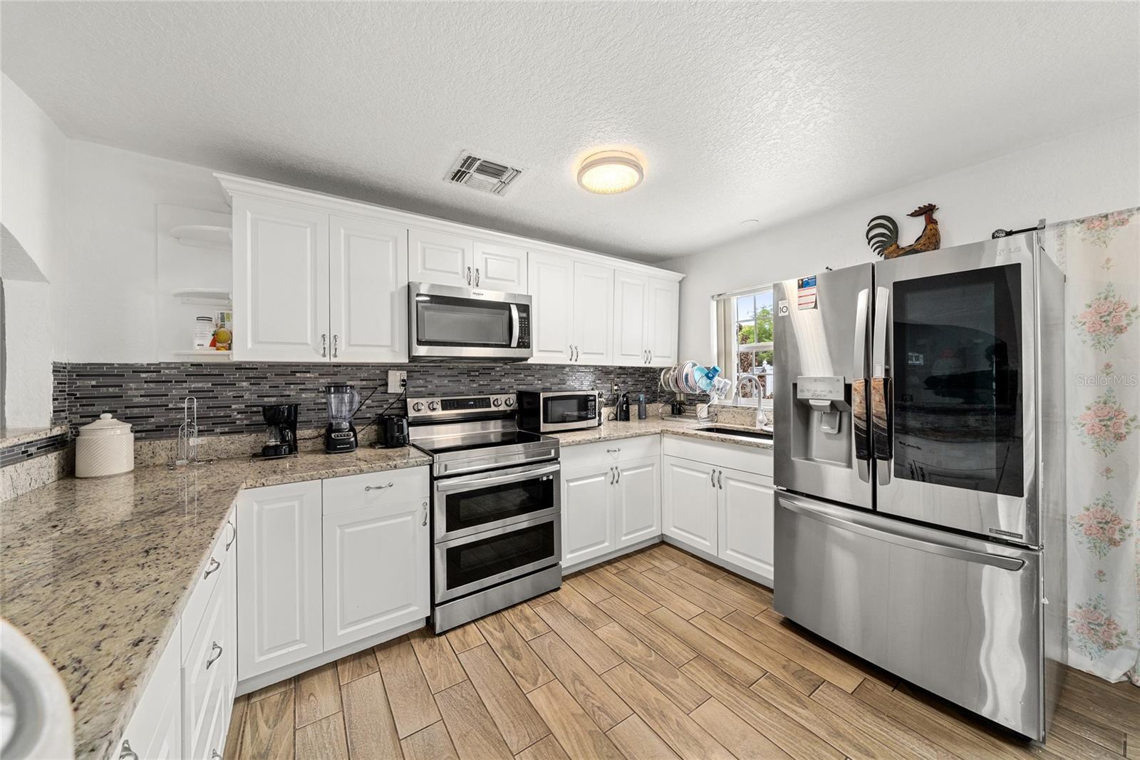 QUAIL TRAIL ESTATES - Residential