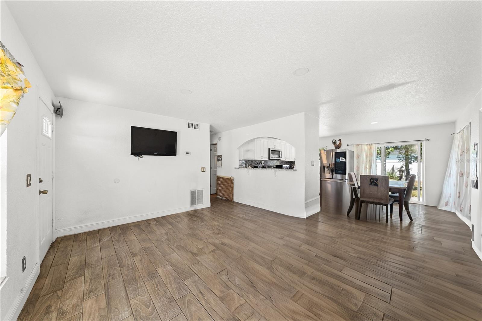 QUAIL TRAIL ESTATES - Residential