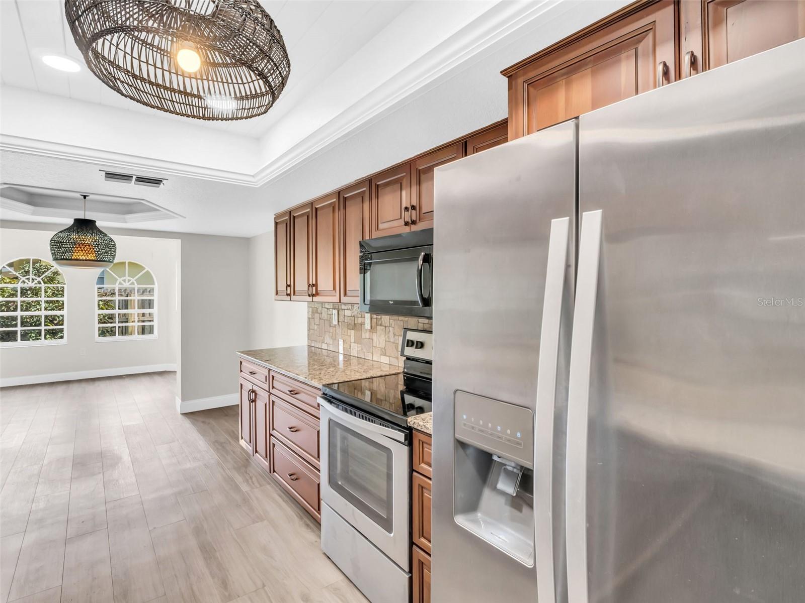 GOLDEN GATEWAY HOMES - Residential