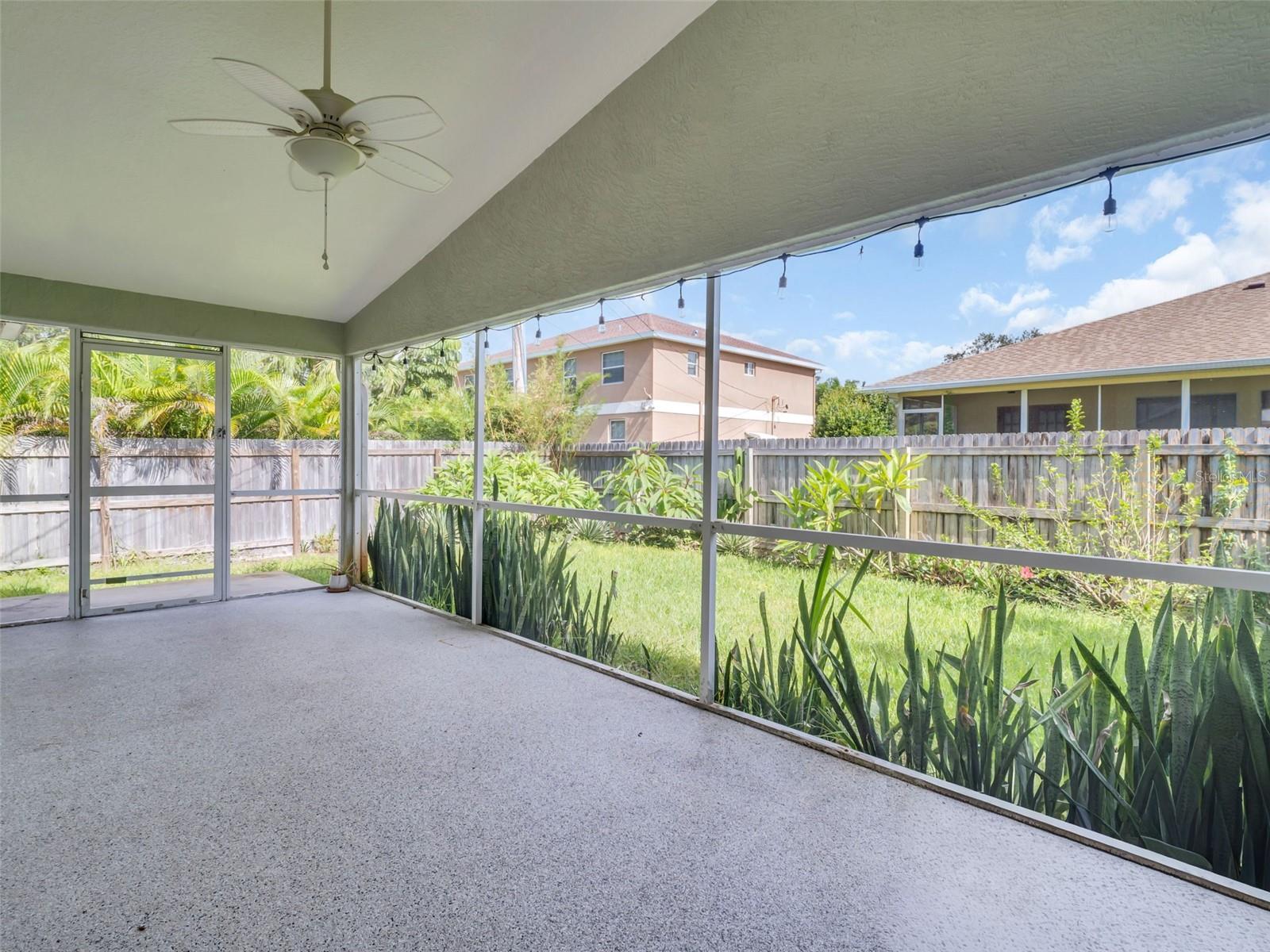 GOLDEN GATEWAY HOMES - Residential