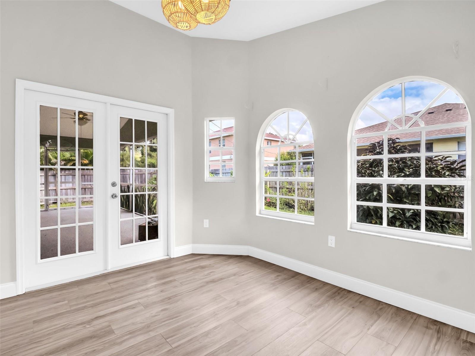 GOLDEN GATEWAY HOMES - Residential