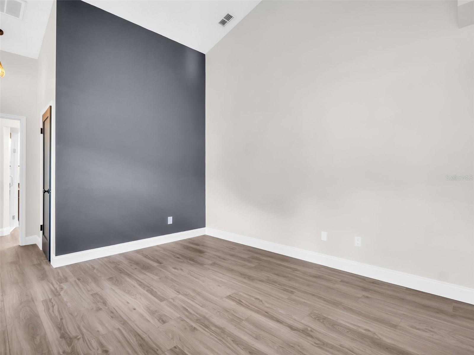 GOLDEN GATEWAY HOMES - Residential