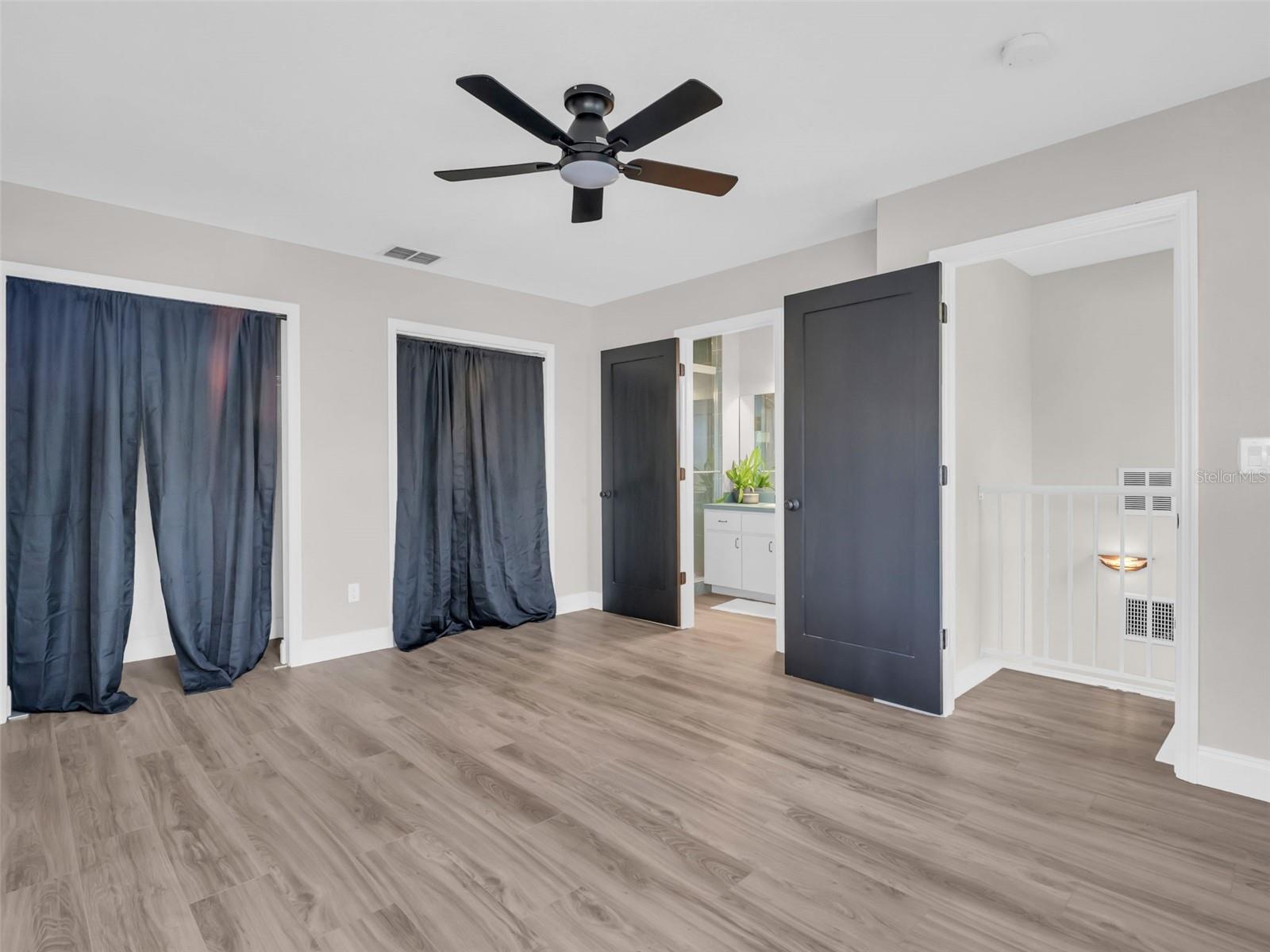 GOLDEN GATEWAY HOMES - Residential
