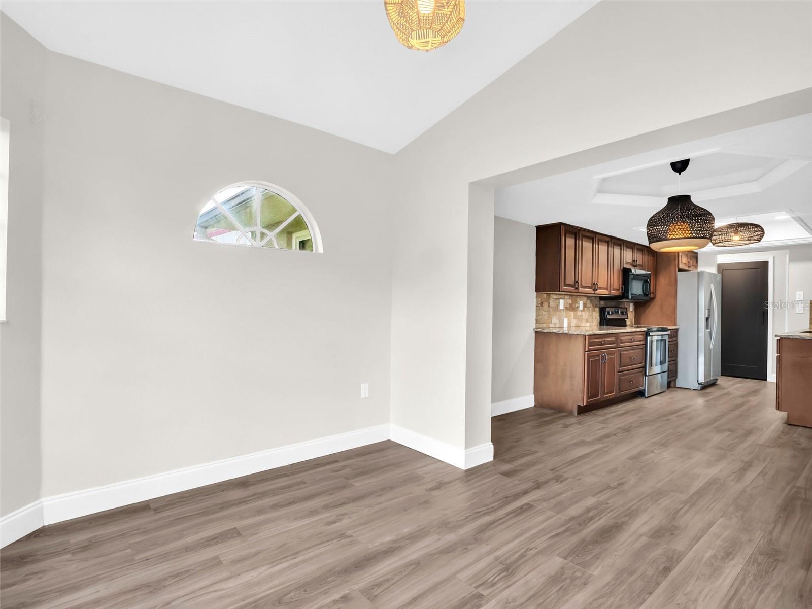 GOLDEN GATEWAY HOMES - Residential