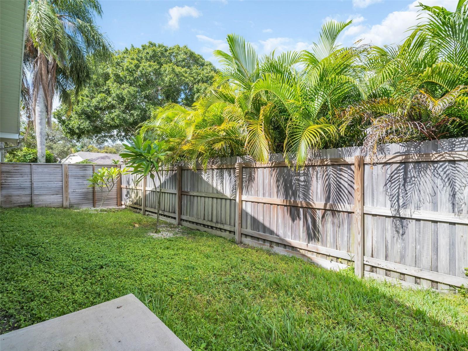 GOLDEN GATEWAY HOMES - Residential