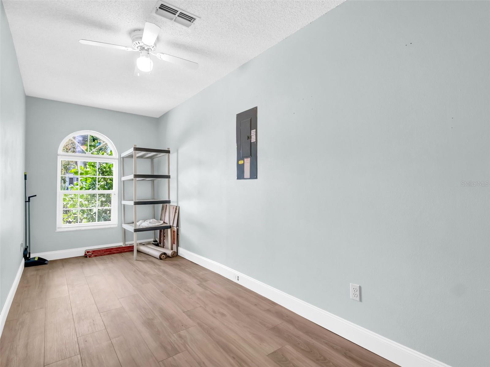 GOLDEN GATEWAY HOMES - Residential