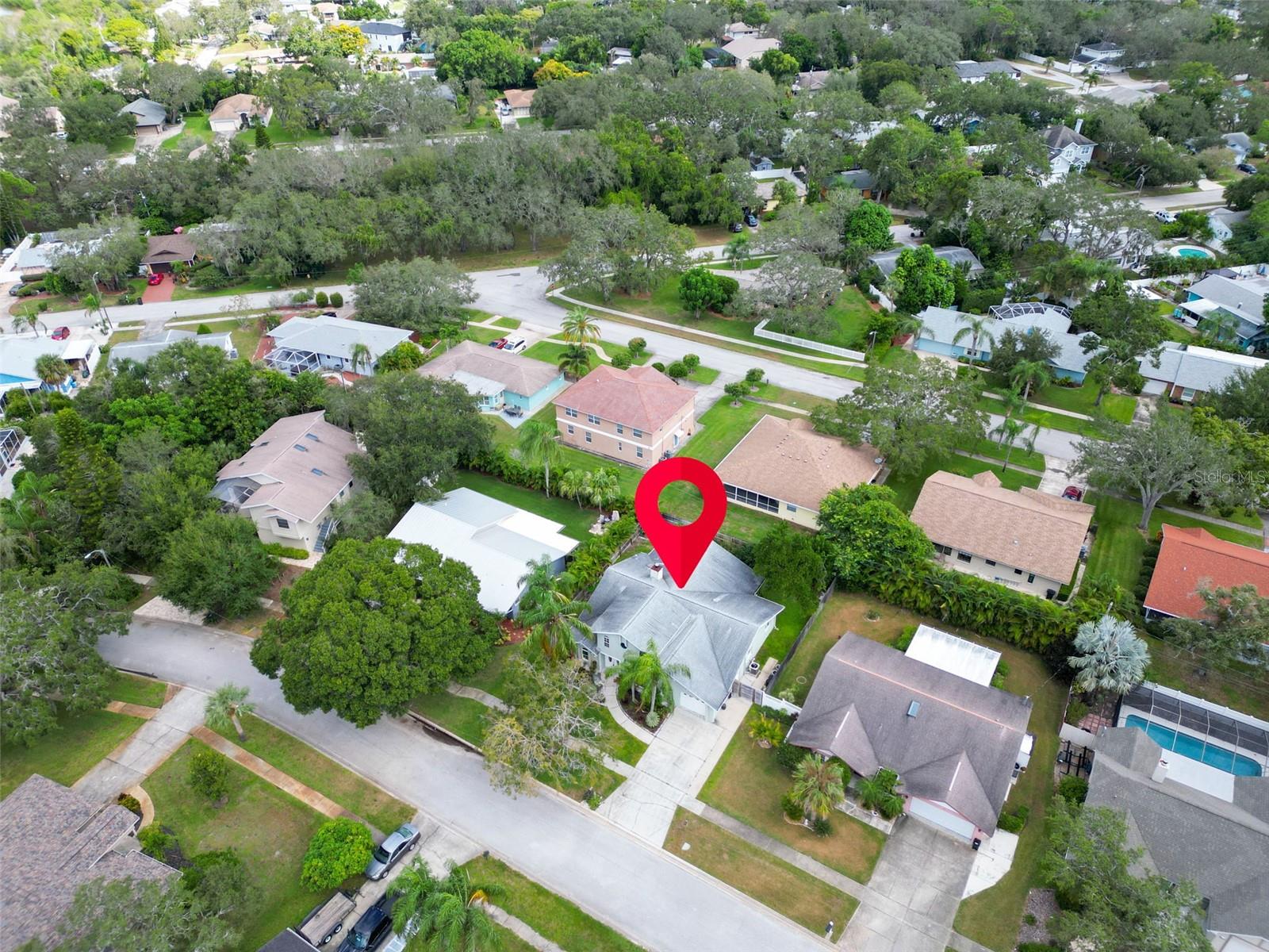 GOLDEN GATEWAY HOMES - Residential