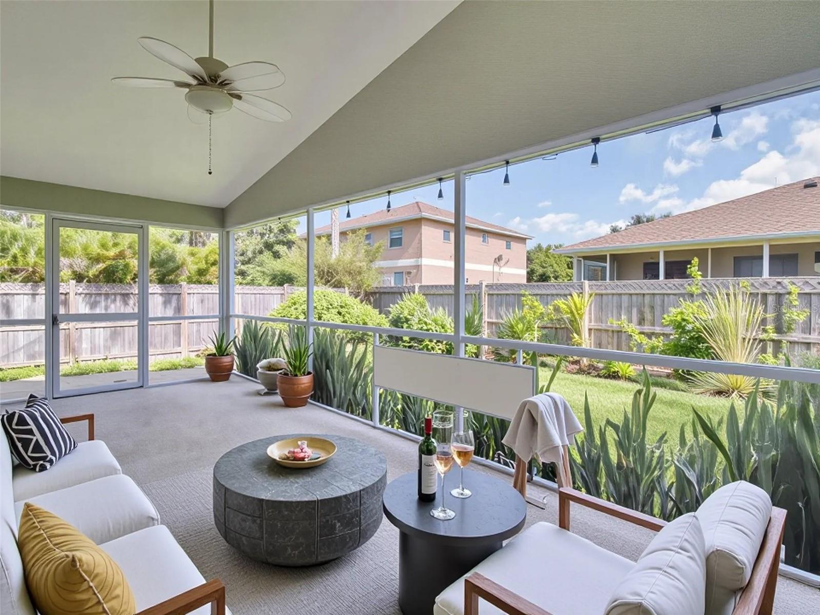 GOLDEN GATEWAY HOMES - Residential