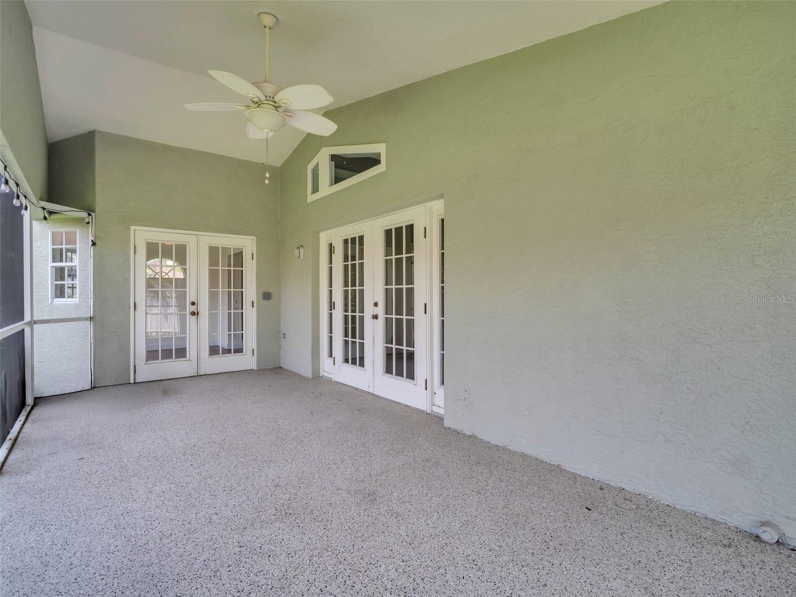 GOLDEN GATEWAY HOMES - Residential
