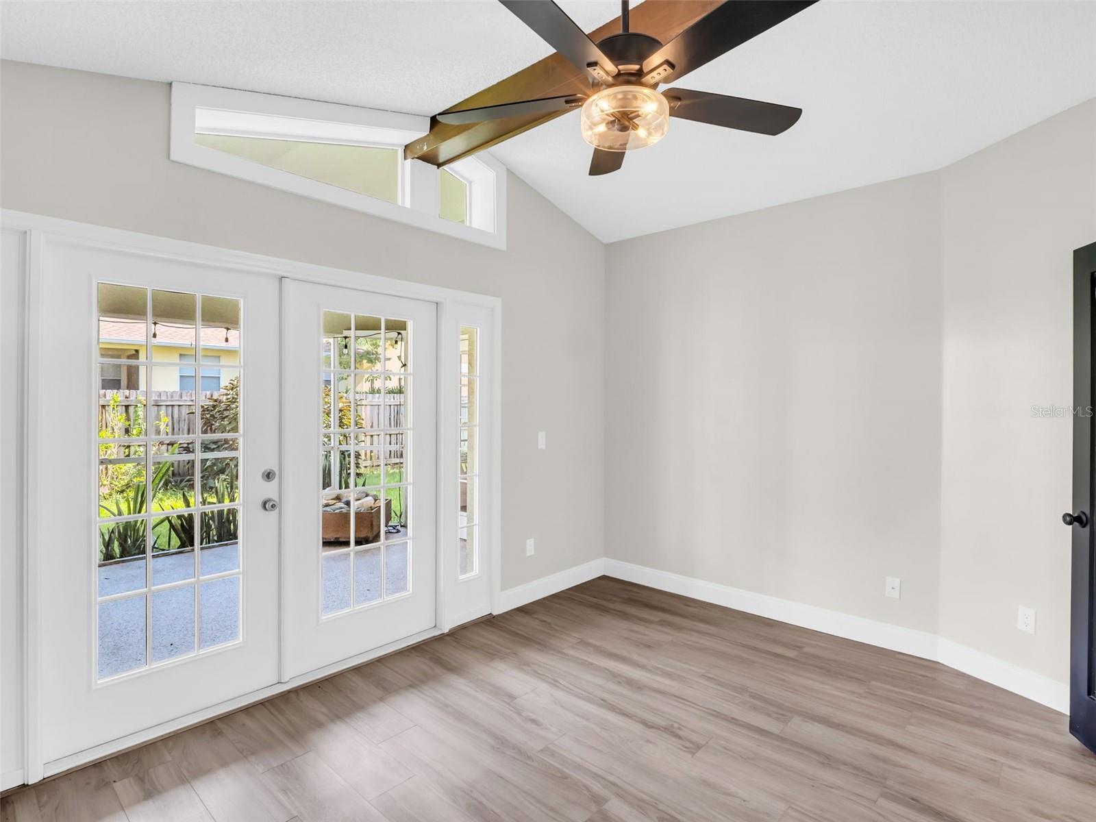 GOLDEN GATEWAY HOMES - Residential