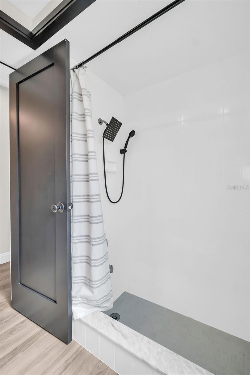 GOLDEN GATEWAY HOMES - Residential