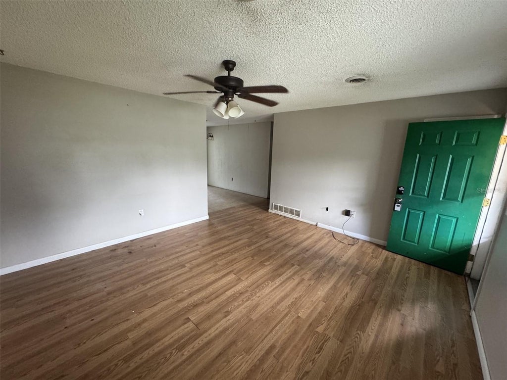 Photo of 3681 NE 22nd Avenue, Ocala, FL 34479 (MLS # OM733006)
