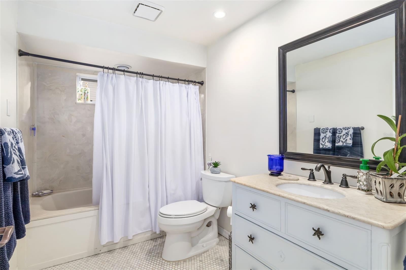 HERITAGE BAY - Residential