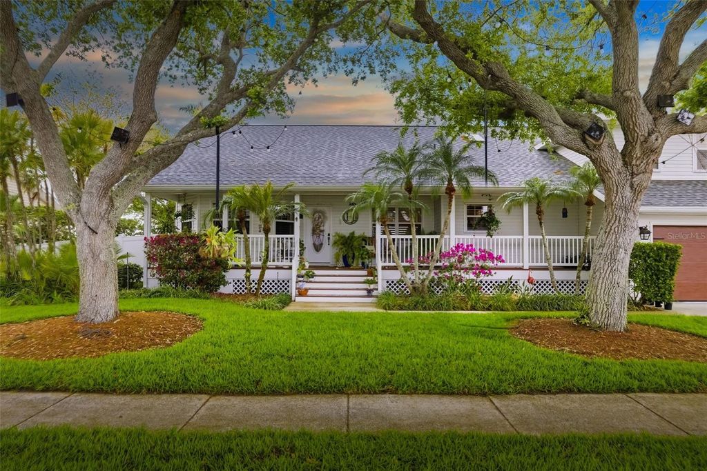 Photo of 1517 43rd Ave Drive W, Palmetto, FL 34221 (MLS # A4686657)