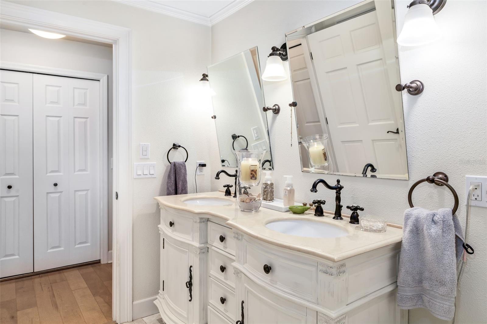 HERITAGE BAY - Residential