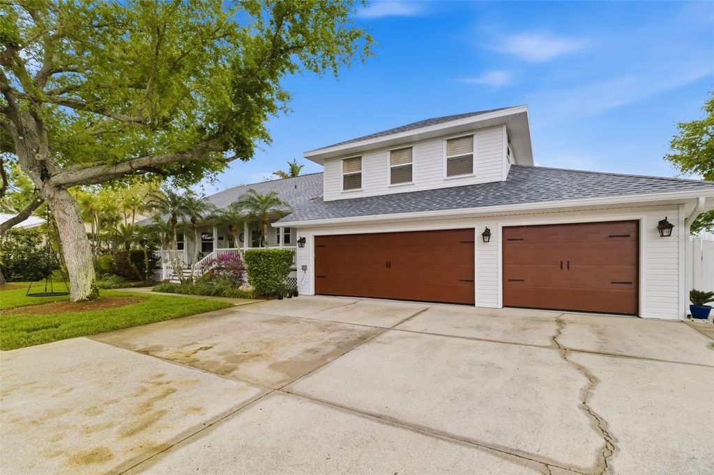 Photo of 1517 43rd Ave Drive W, Palmetto, FL 34221 (MLS # A4686657)