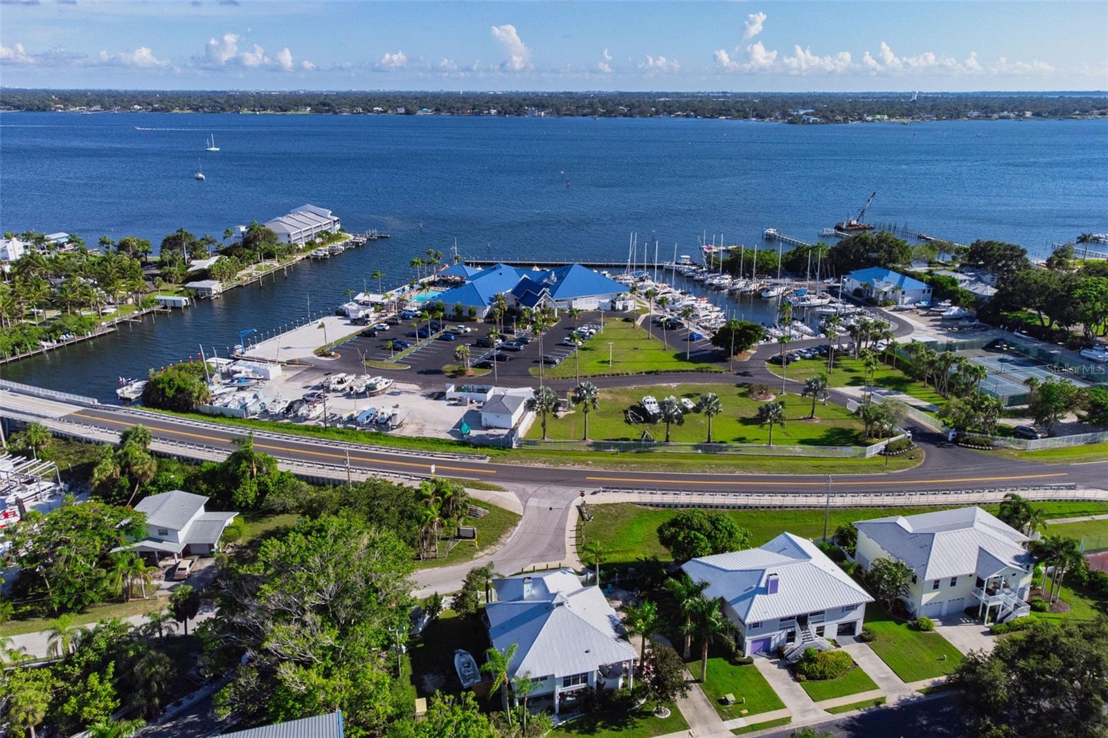 HERITAGE BAY - Residential