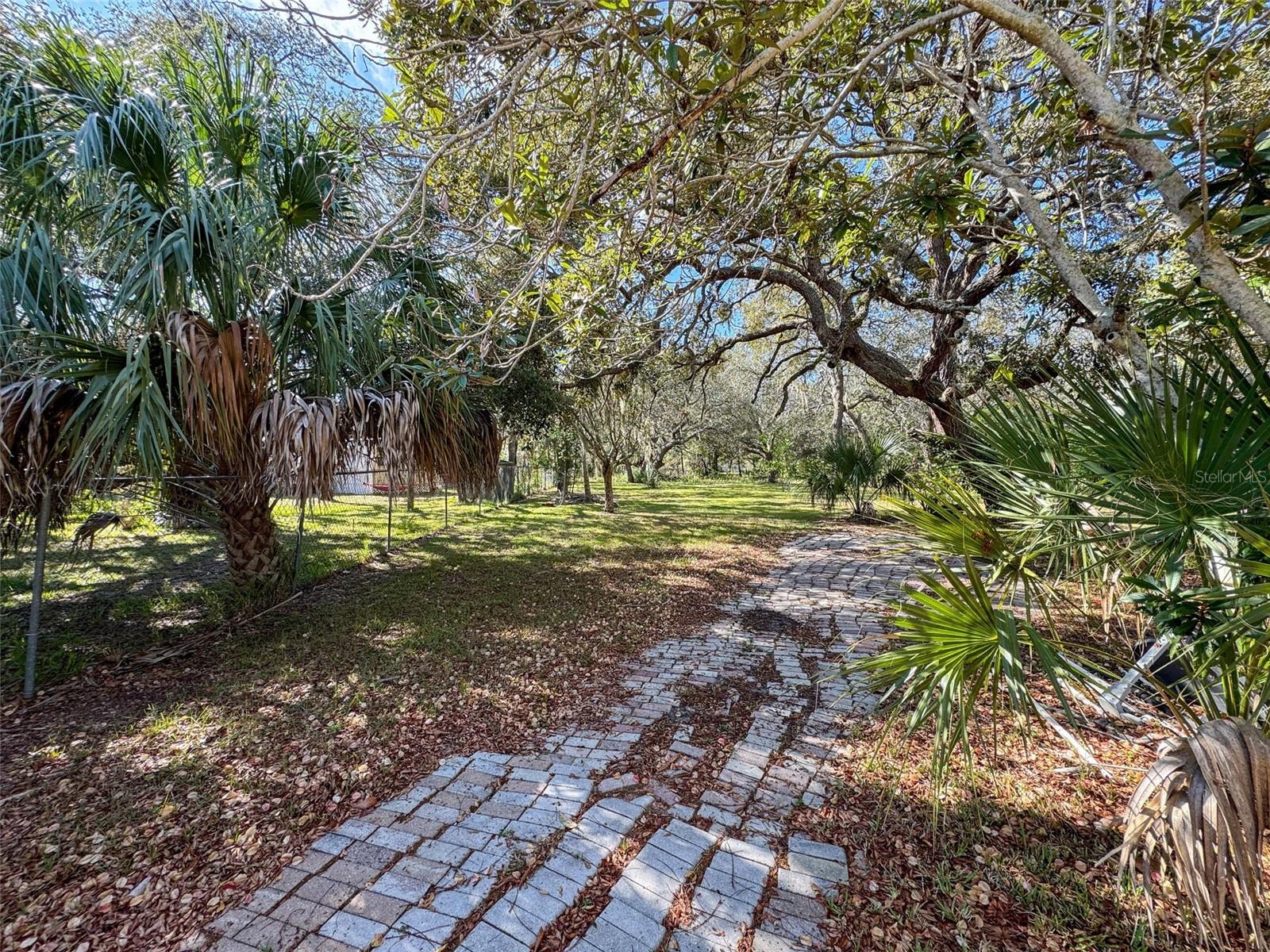 WEEKI WACHEE ACRES - Land