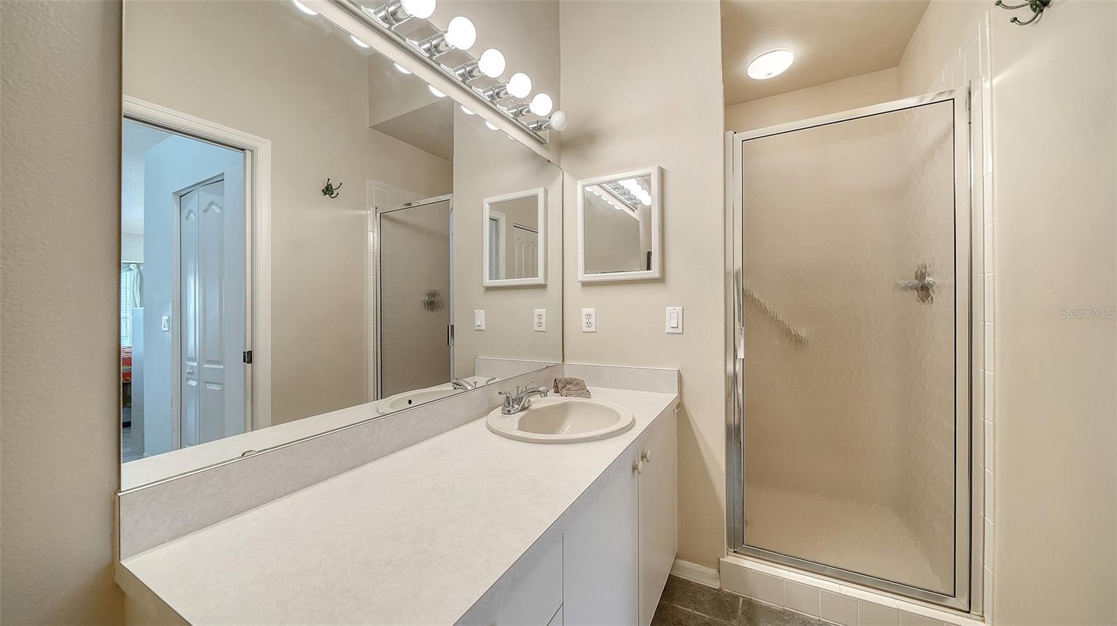 STONEYBROOK ARBOR GREENS 1 - Residential