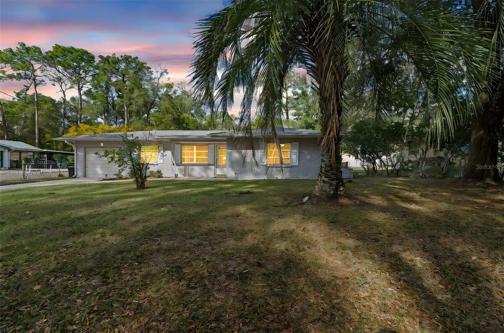 Photo of 410 Daisy Lane, Inverness, FL 34452 (MLS # OM718286)