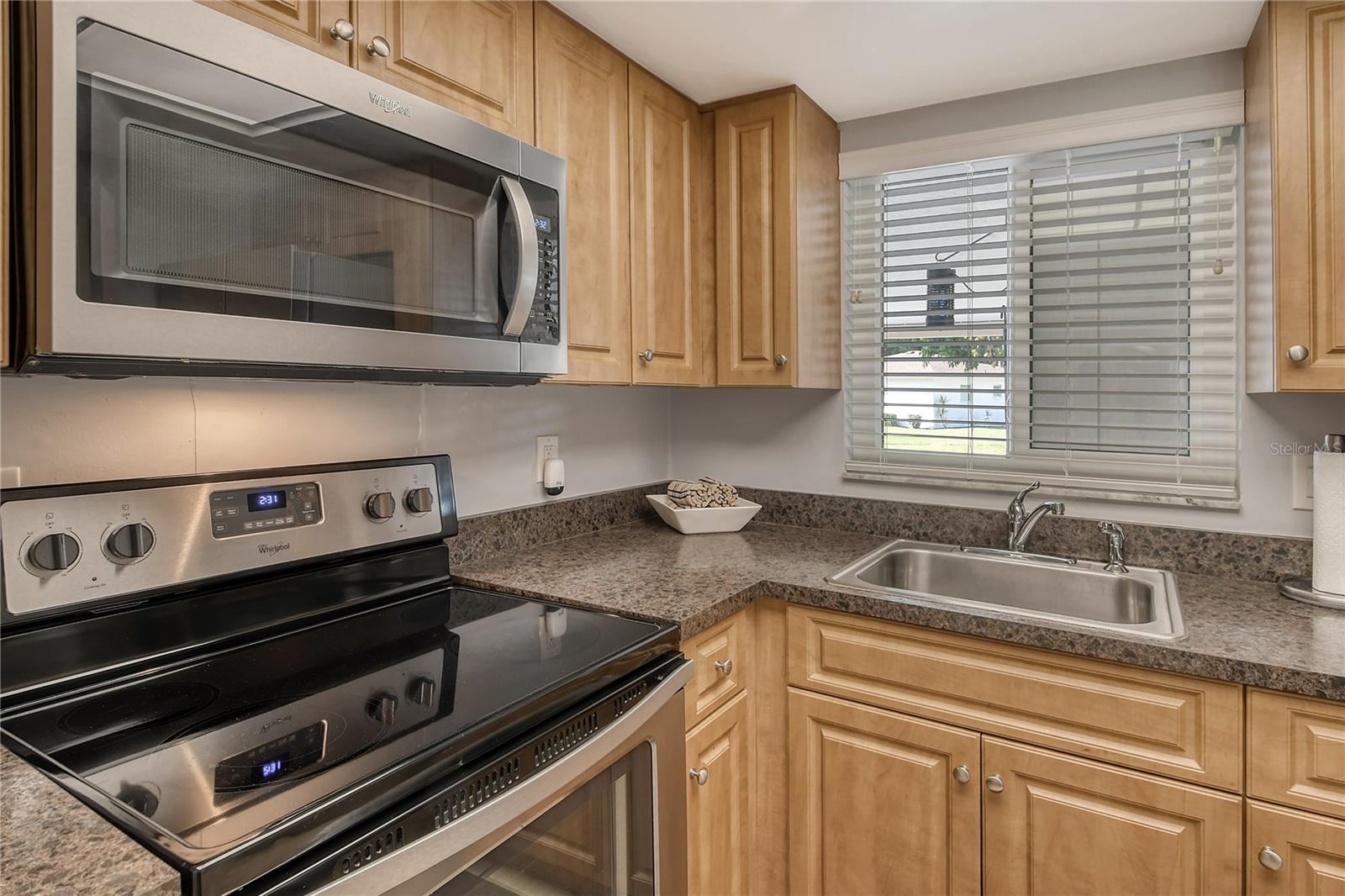 OAKWOOD VILLAS SEC D - Residential