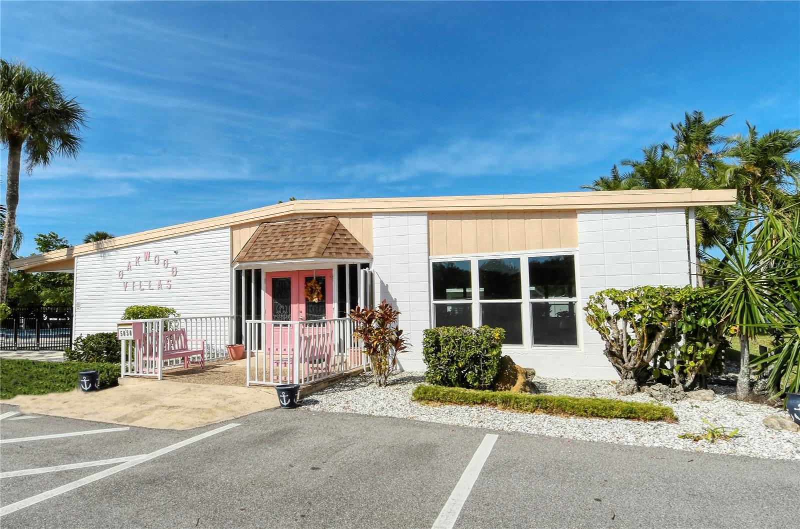 OAKWOOD VILLAS SEC D - Residential