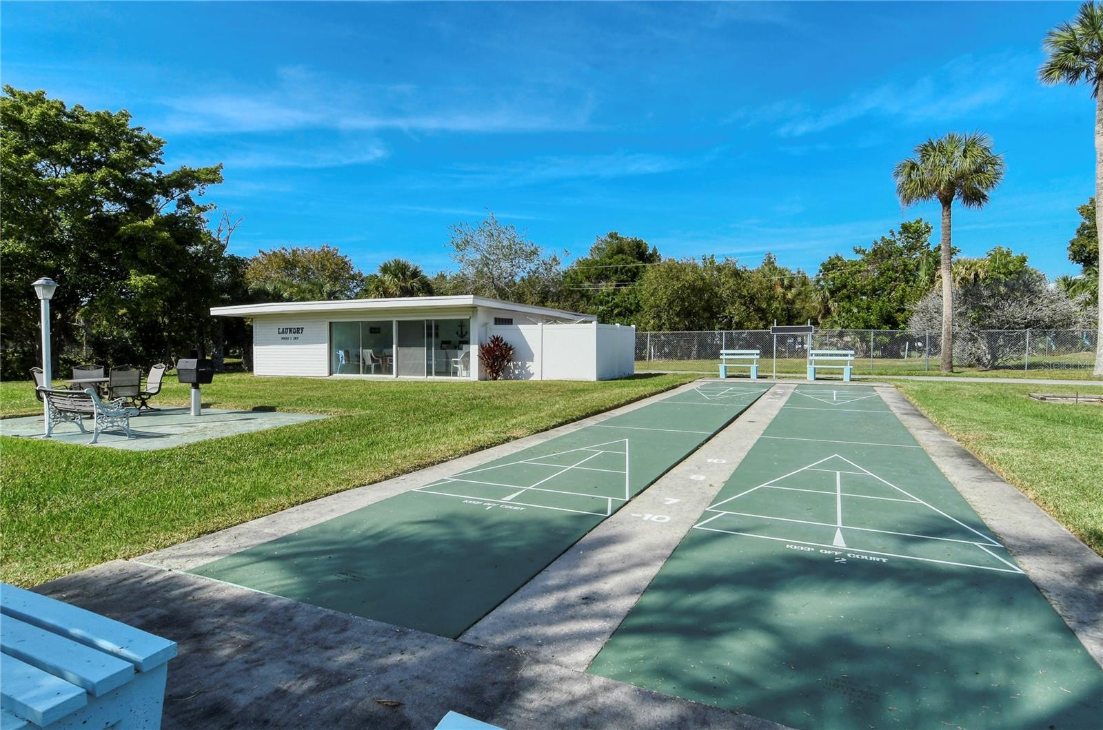 OAKWOOD VILLAS SEC D - Residential