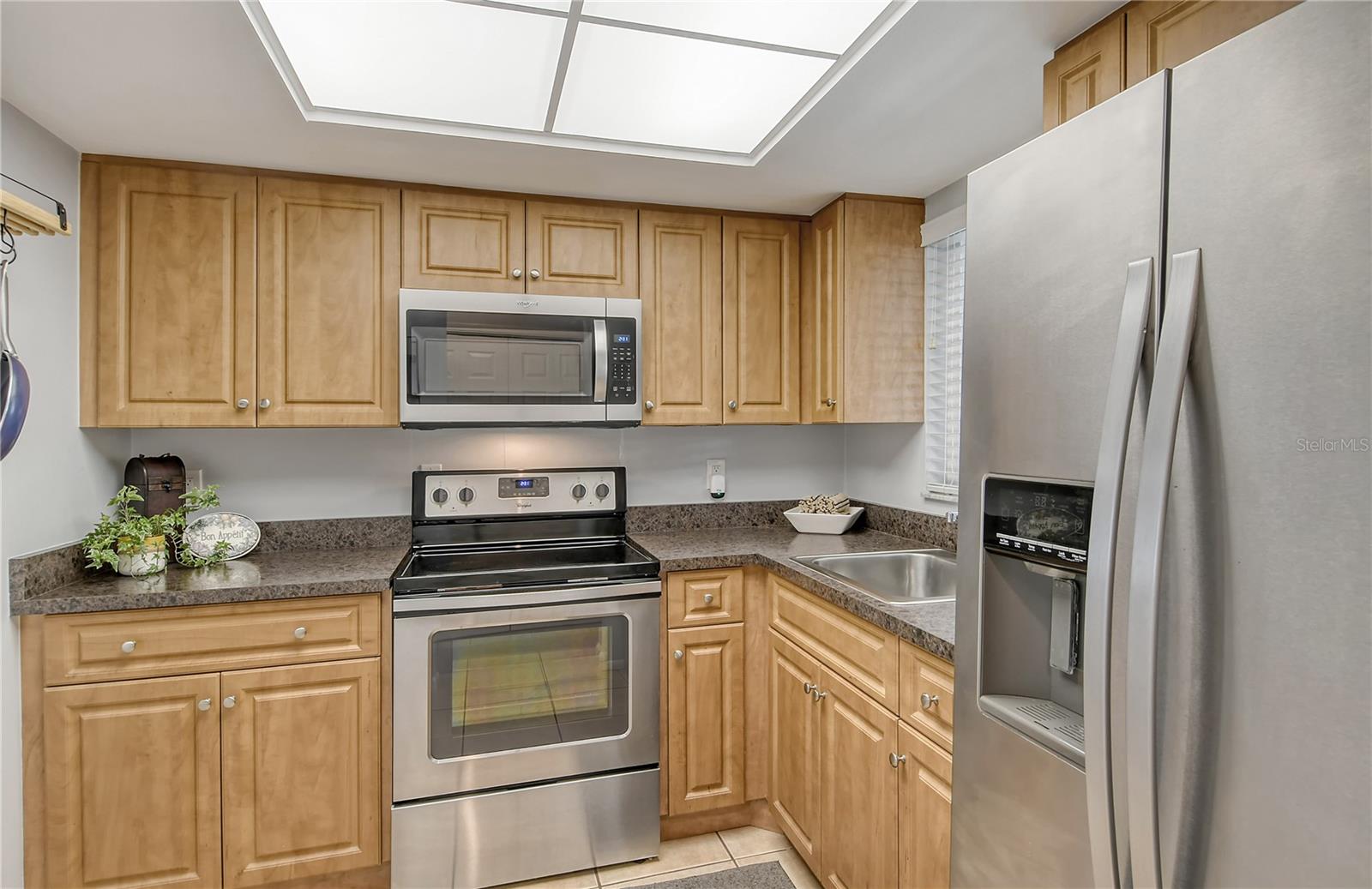 OAKWOOD VILLAS SEC D - Residential