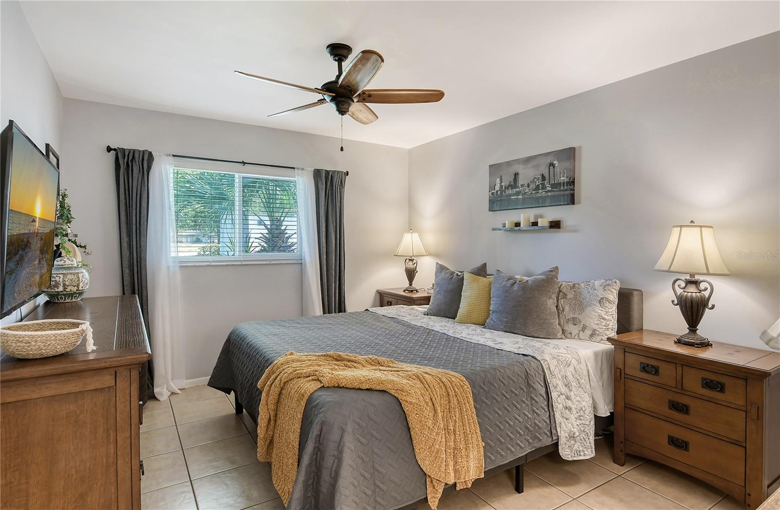 OAKWOOD VILLAS SEC D - Residential