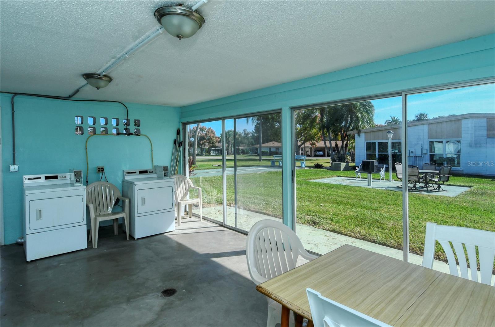 OAKWOOD VILLAS SEC D - Residential