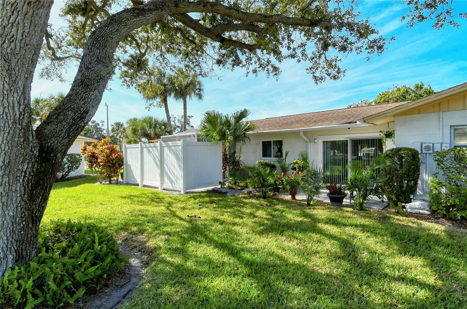 OAKWOOD VILLAS SEC D - Residential