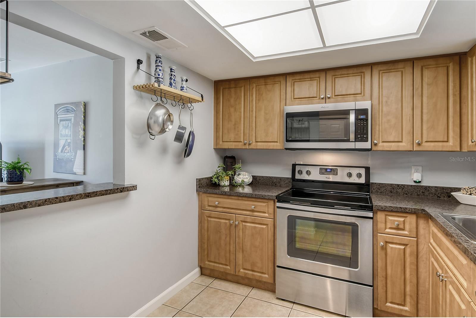 OAKWOOD VILLAS SEC D - Residential