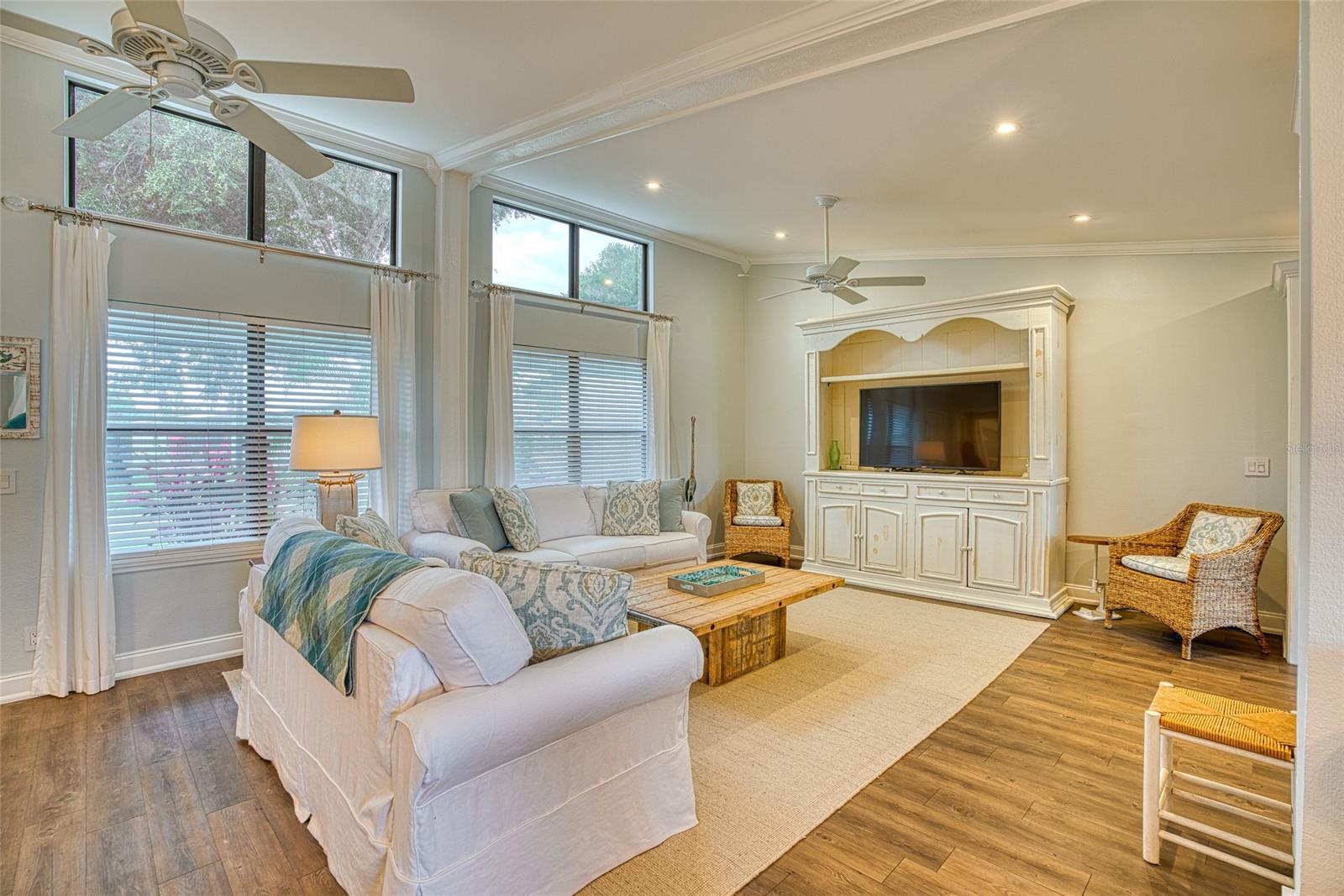 Riverwalk Condo - Residential