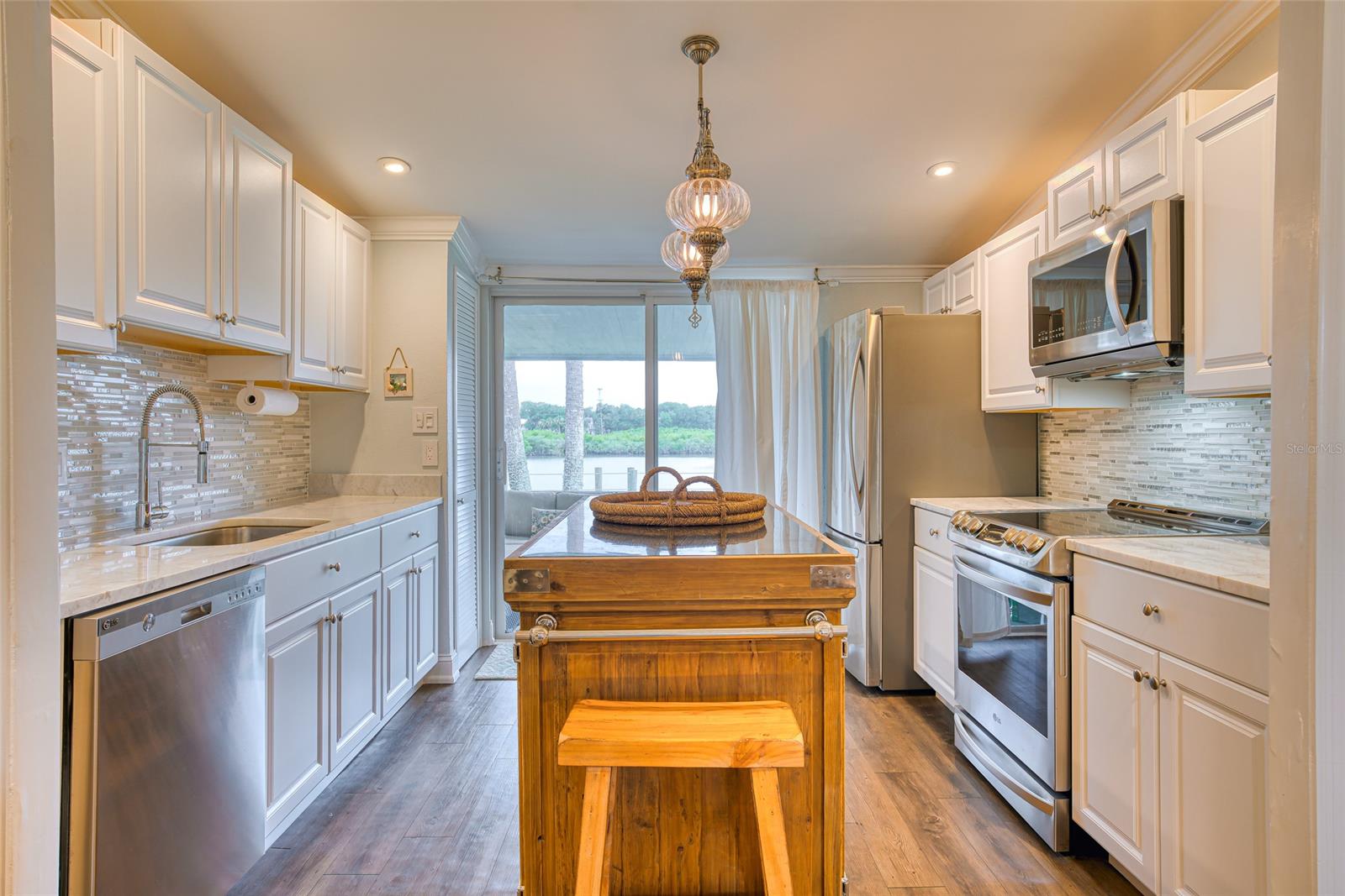 Riverwalk Condo - Residential