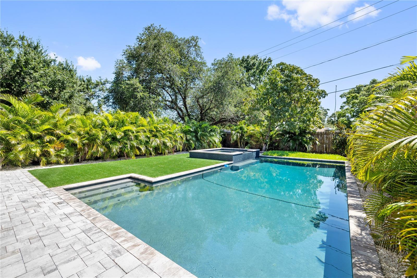 DAVIS ISLANDS PB10 PG52 TO 57 - Residential