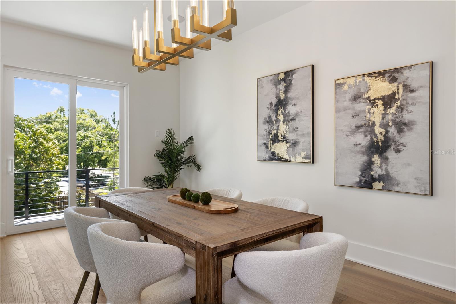 DAVIS ISLANDS PB10 PG52 TO 57 - Residential