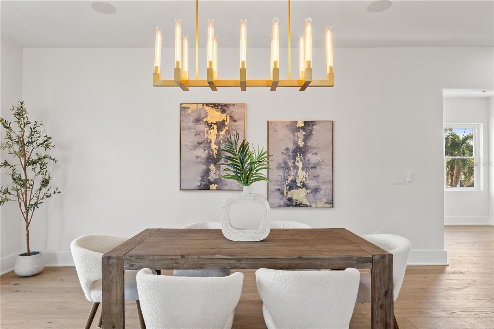 DAVIS ISLANDS PB10 PG52 TO 57 - Residential